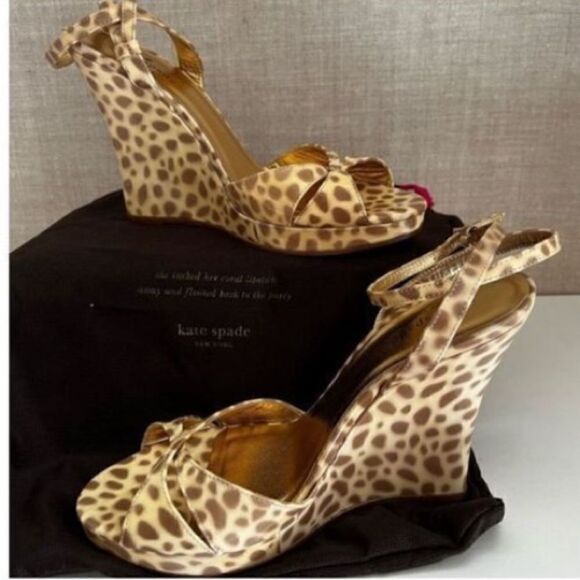 Kate Spade Women’s Size 9.5 Cindy Wedge Heels Tan Patent Leather Giraffe Print - Picture 5 of 13